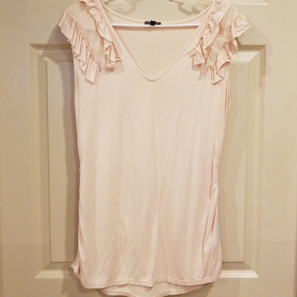 Ruffle shoulders top
